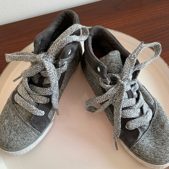 Toms Shoes - TOMS Heather Grey Sneakers